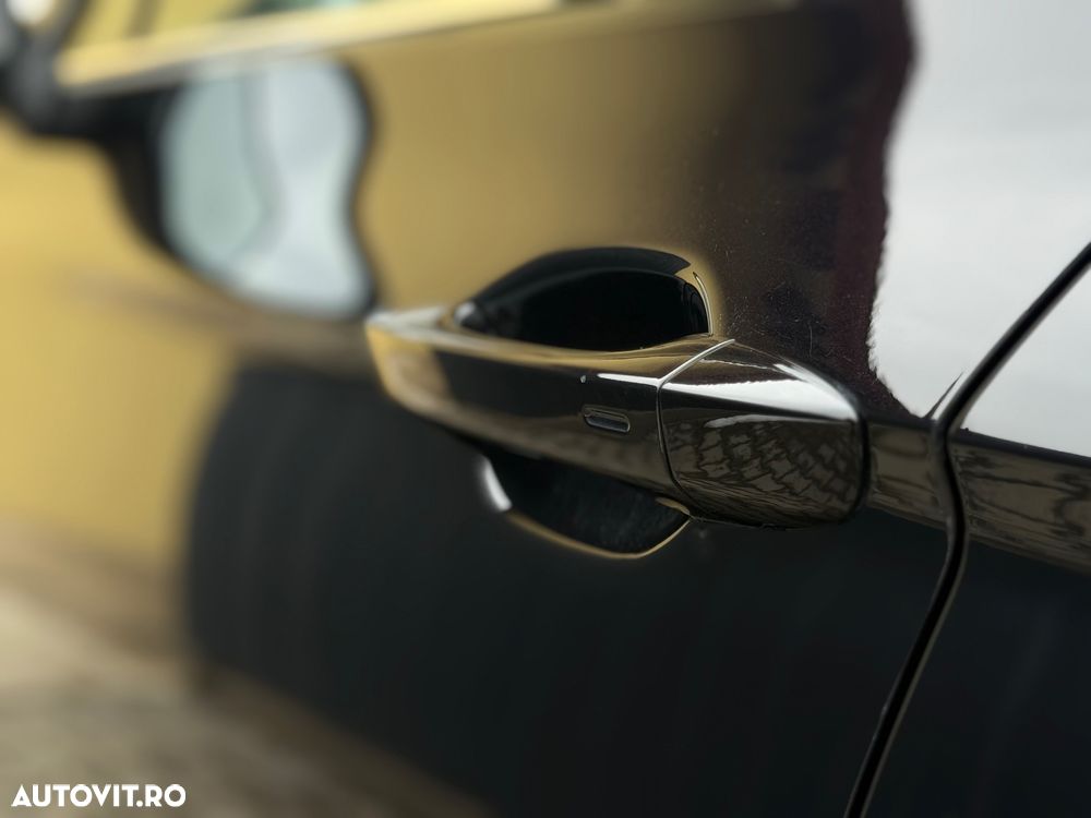 Volkswagen Passat 2.0 TDI DSG Highline - 31