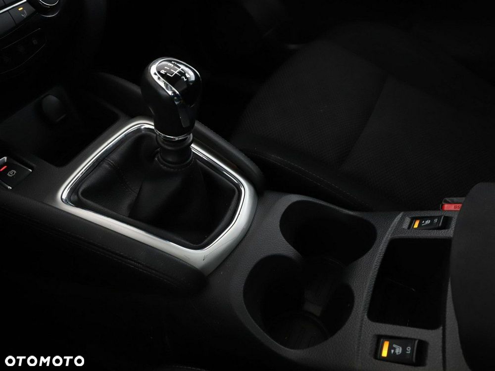 Nissan Qashqai 1.6 DIG-T 360 - 27