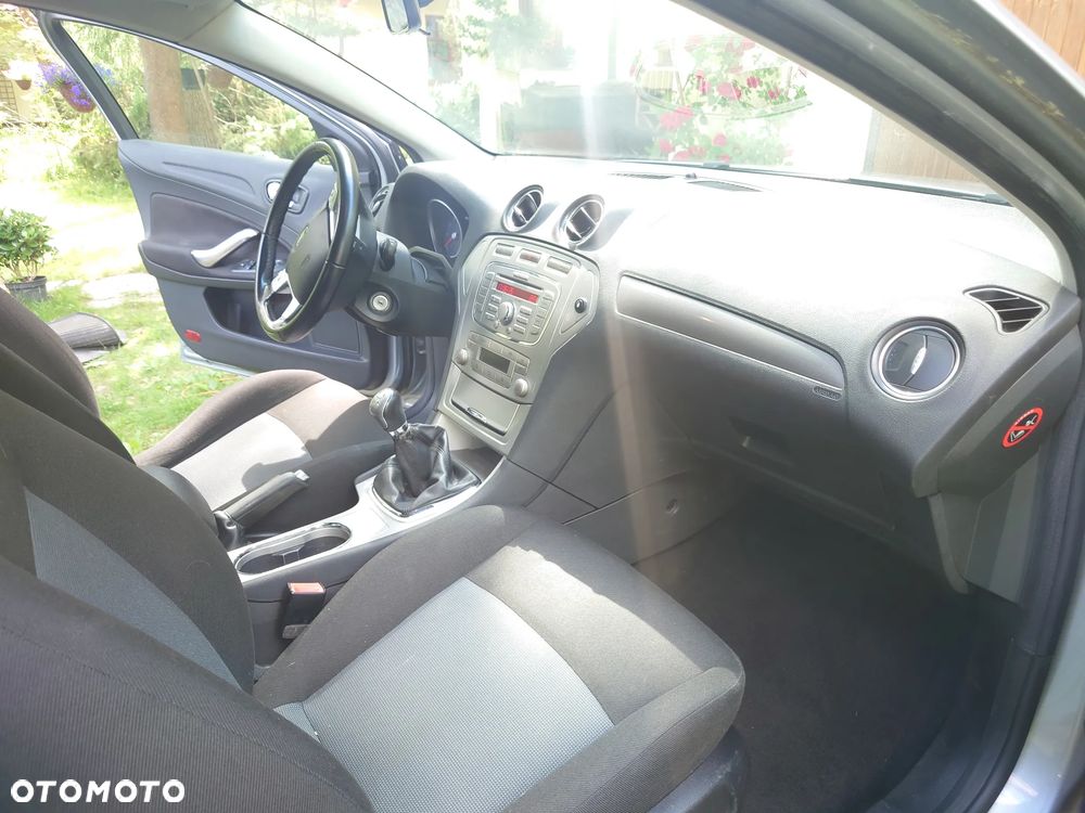 Ford Mondeo - 9