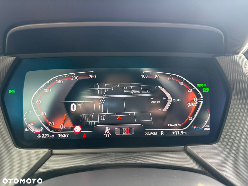 BMW Seria 2 218i - 18