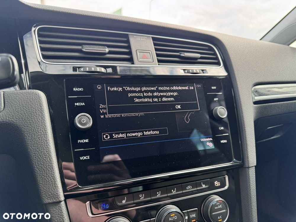 Volkswagen Golf - 36