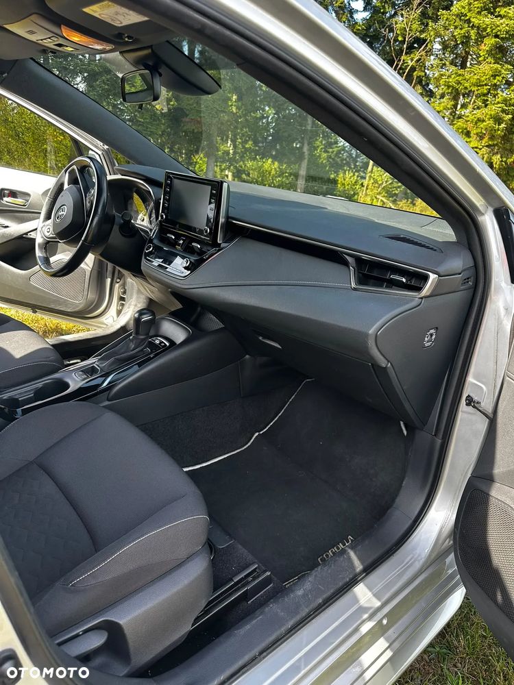 Toyota Corolla - 8