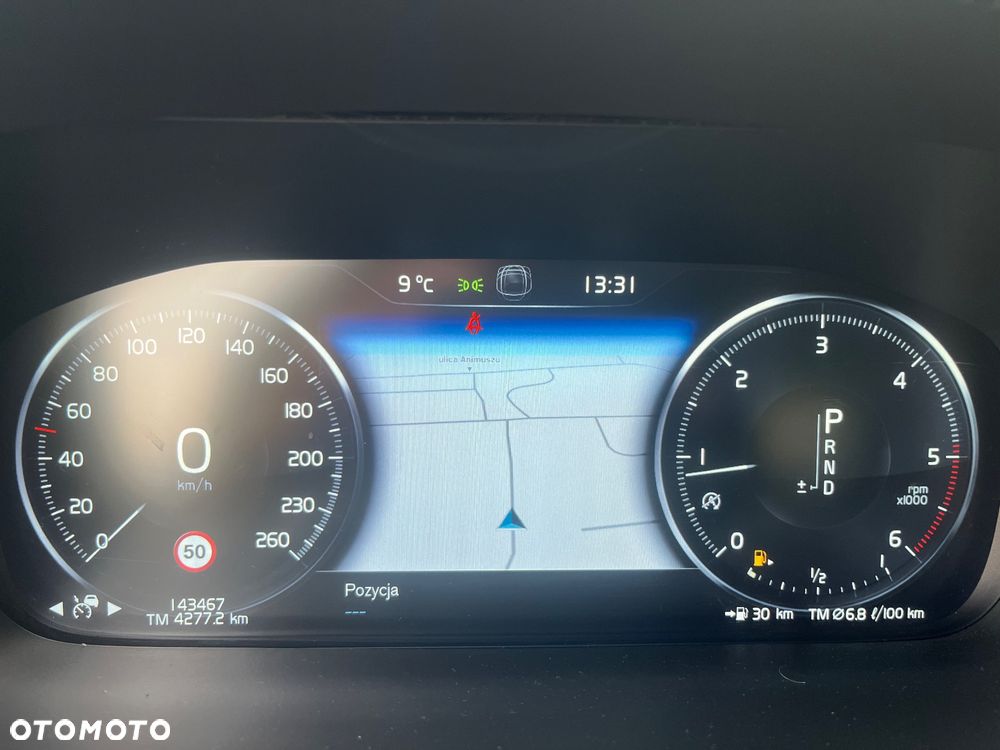 Volvo V90 D4 SCR Momentum Pro - 26