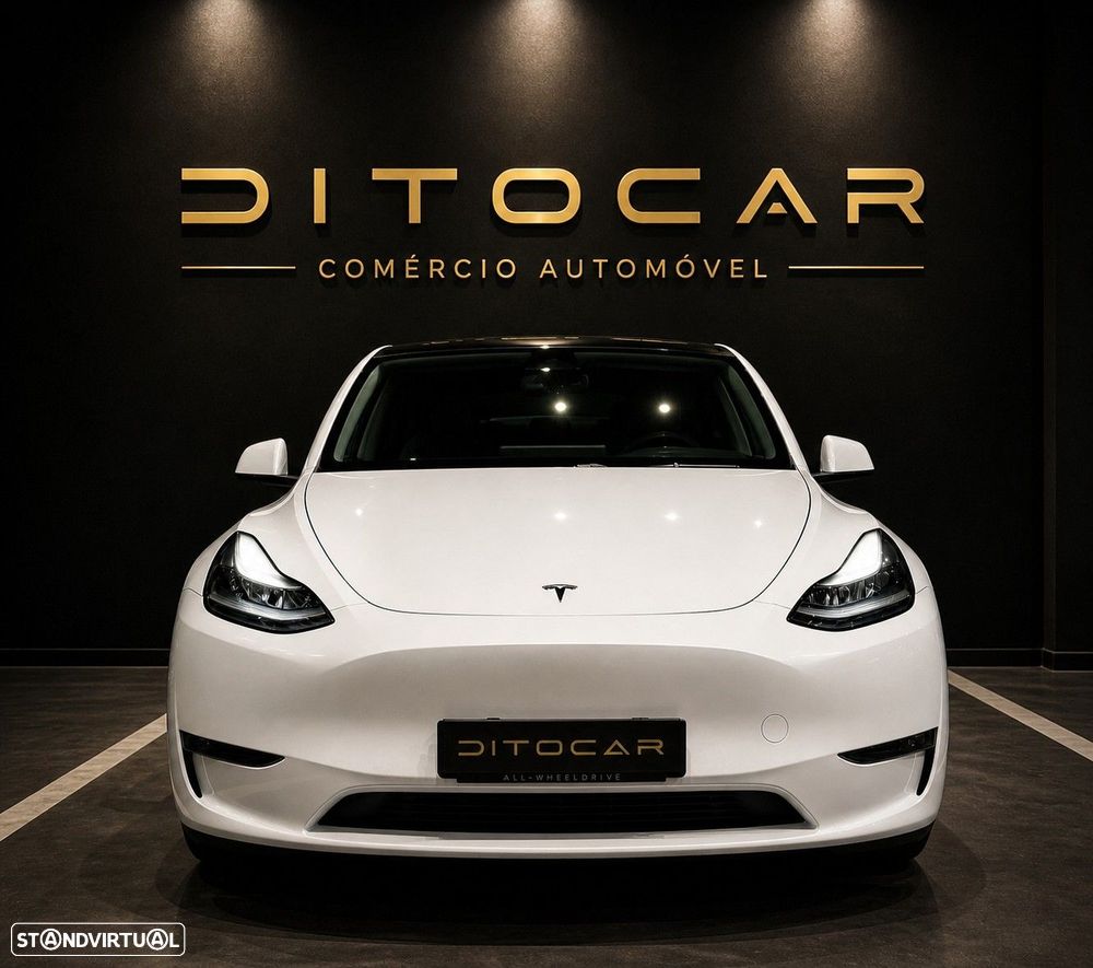 Tesla Model Y Performance Dual Motor AWD — fotografia 4