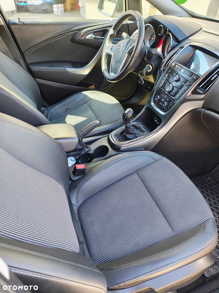 Opel Astra 1.4 T Cosmo - 15