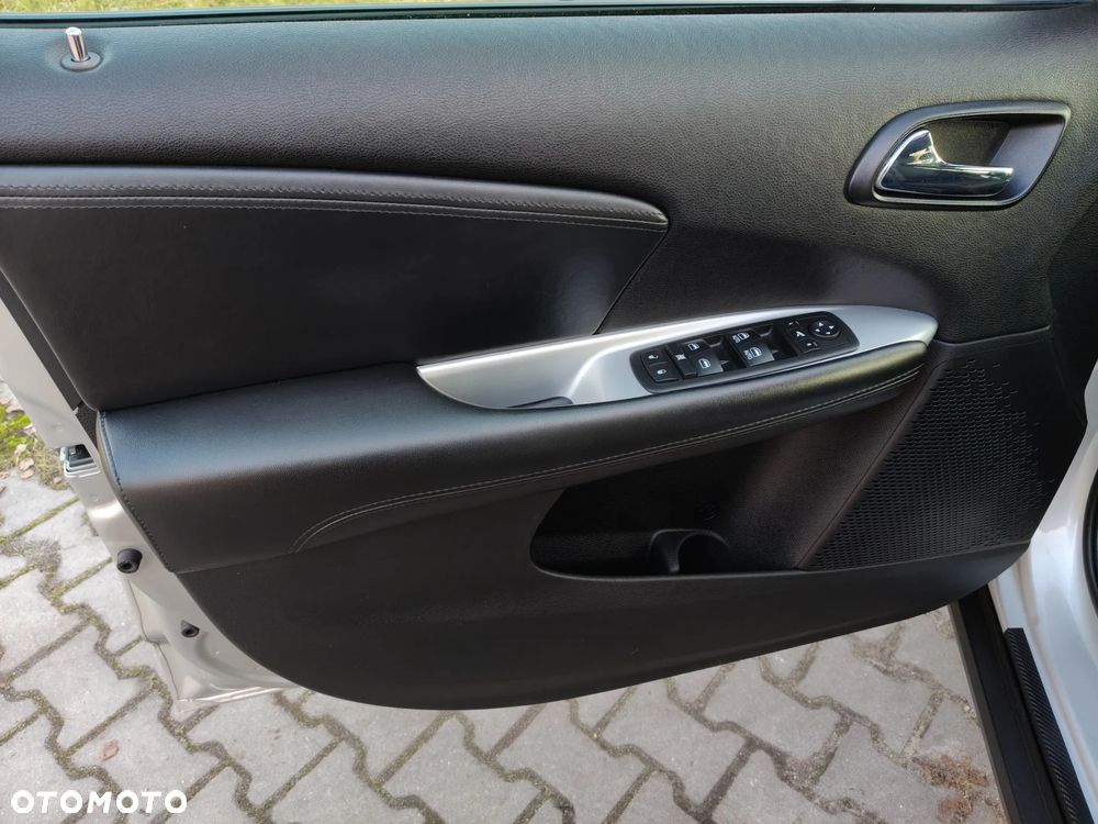 Fiat Freemont 2.0 Multijet Urban - 34