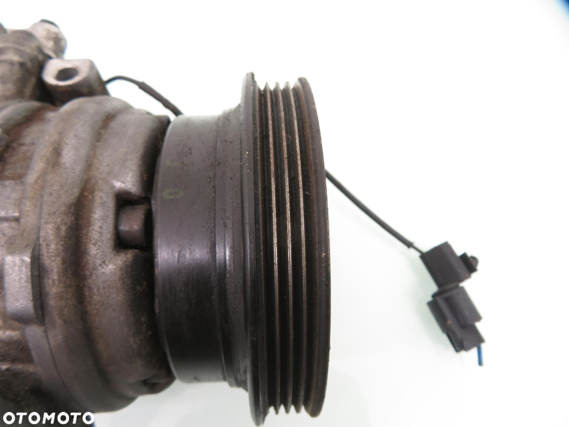 KOMPRESOR KLIMATYZACJI KIA RIO 1.3 1214012200 - 8