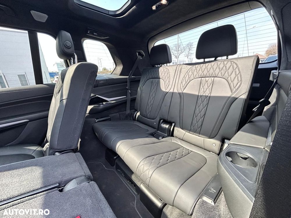 BMW X7 - 9