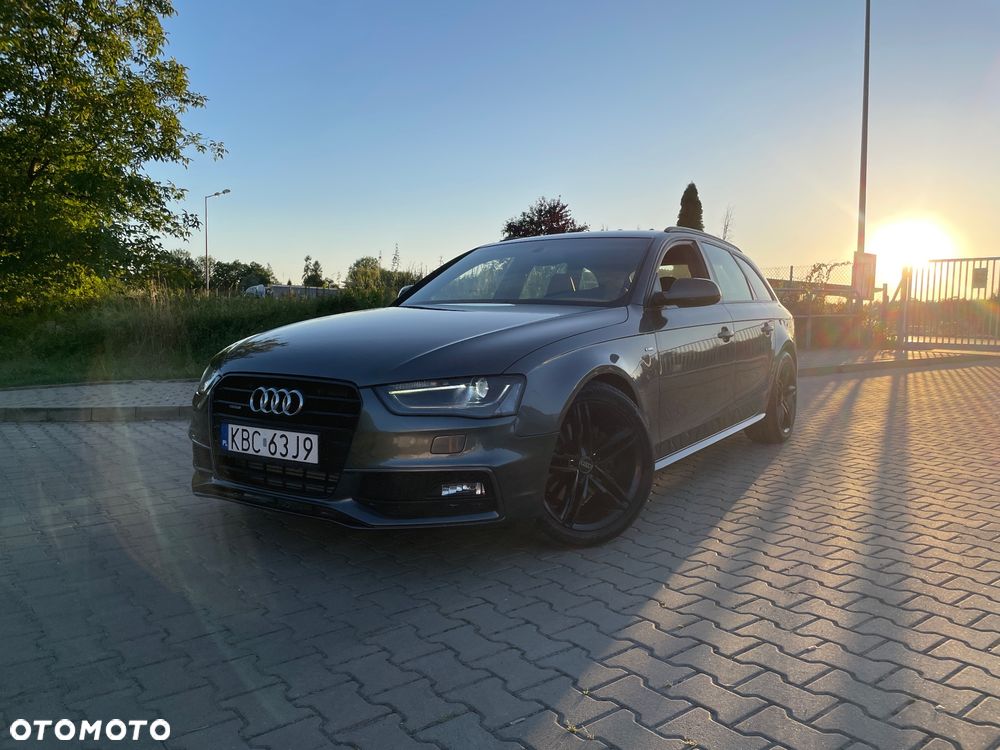 Audi A4 Avant 2.0 TDI Quattro Line - 1