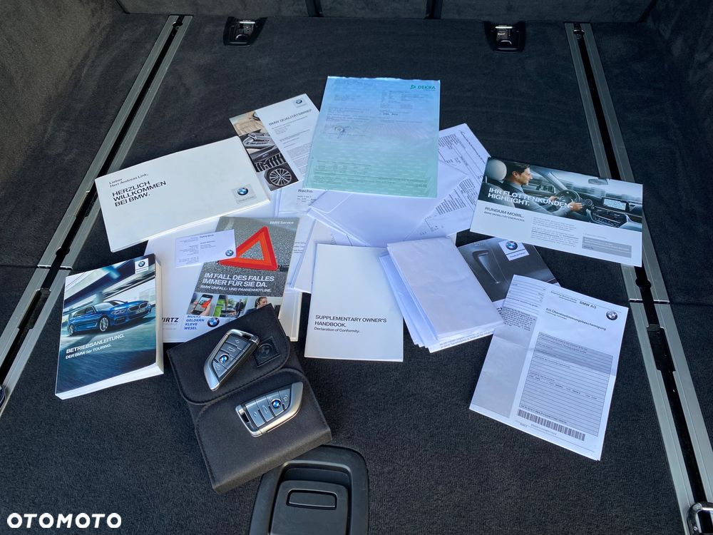 BMW Seria 5 520d Sport Line - 27