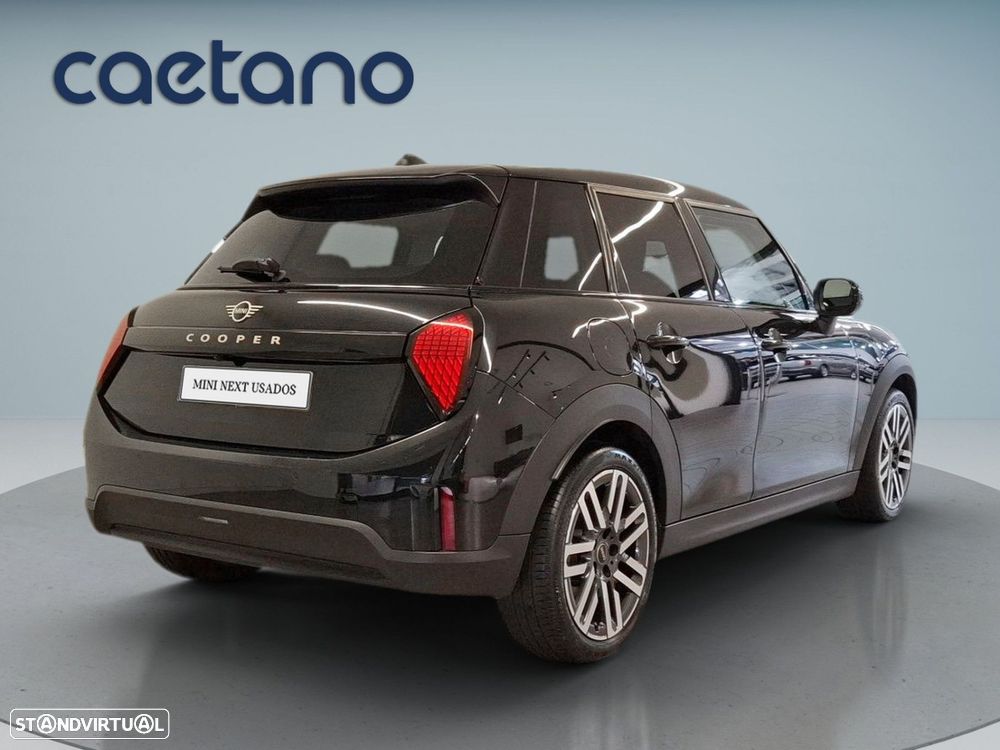 MINI 5 Portas Cooper Auto - 8