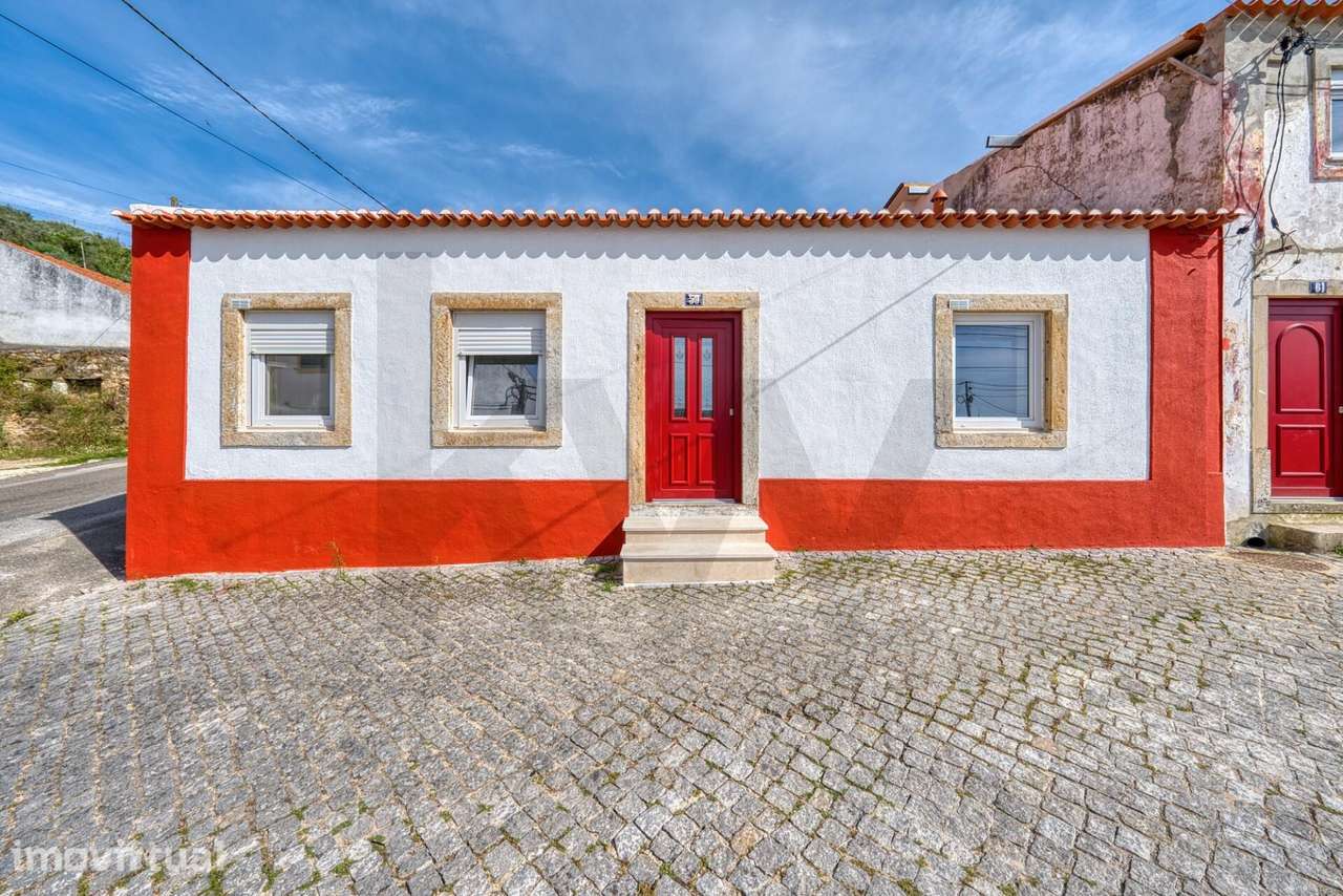 Moradia T3, com jardim,  no centro da Chamusca - Grande imagem: 2/39
