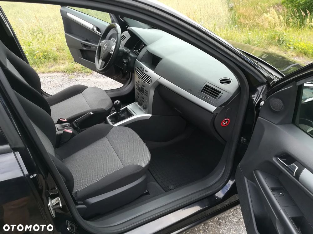 Opel Astra 1.4 Caravan Cosmo - 10