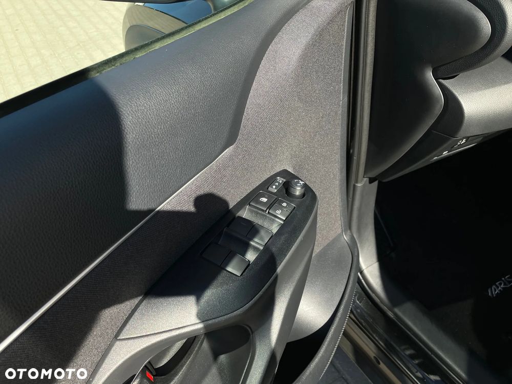 Toyota Yaris Cross Hybrid 1.5 Style - 30
