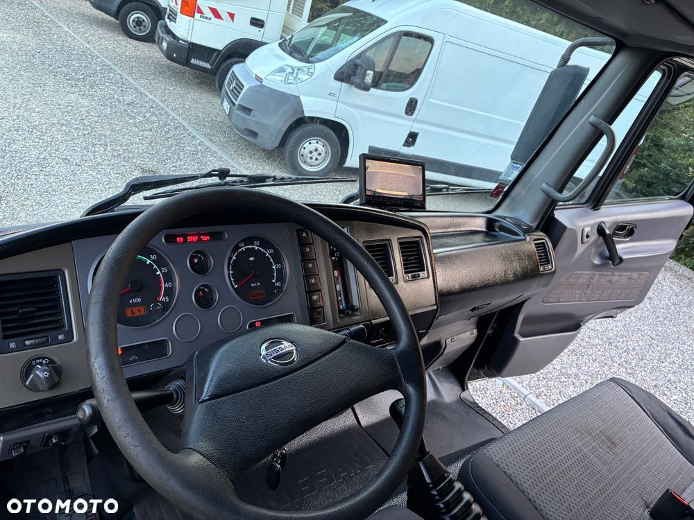 Nissan Atleon Klima Kontener 10 Euro Palet 3.0 150 koni - 9