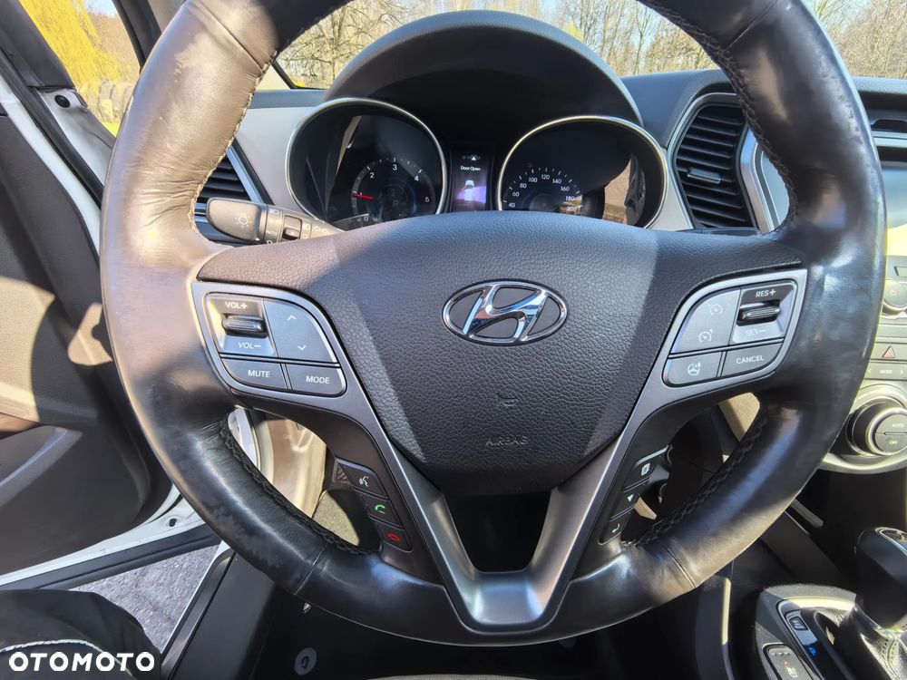Hyundai Santa Fe - 32