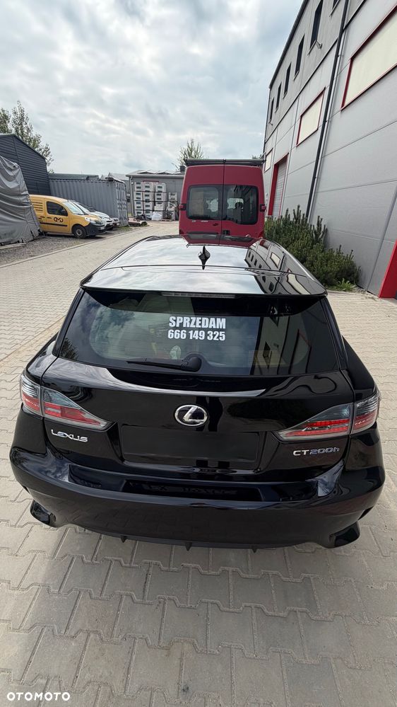 Lexus CT 200h Prestige - 8