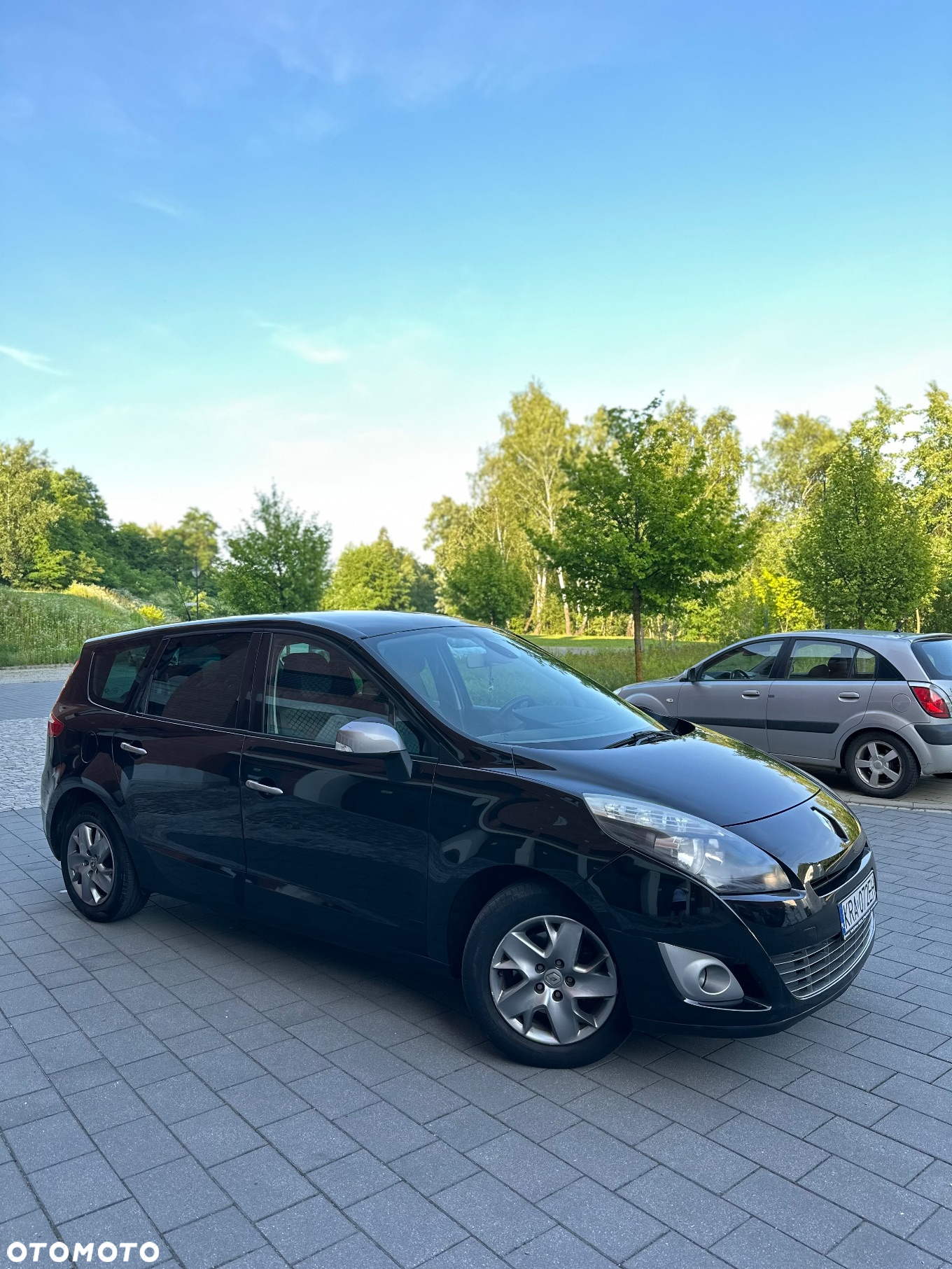 Renault Scenic 1.6 16V 110 TomTom Edition - 10