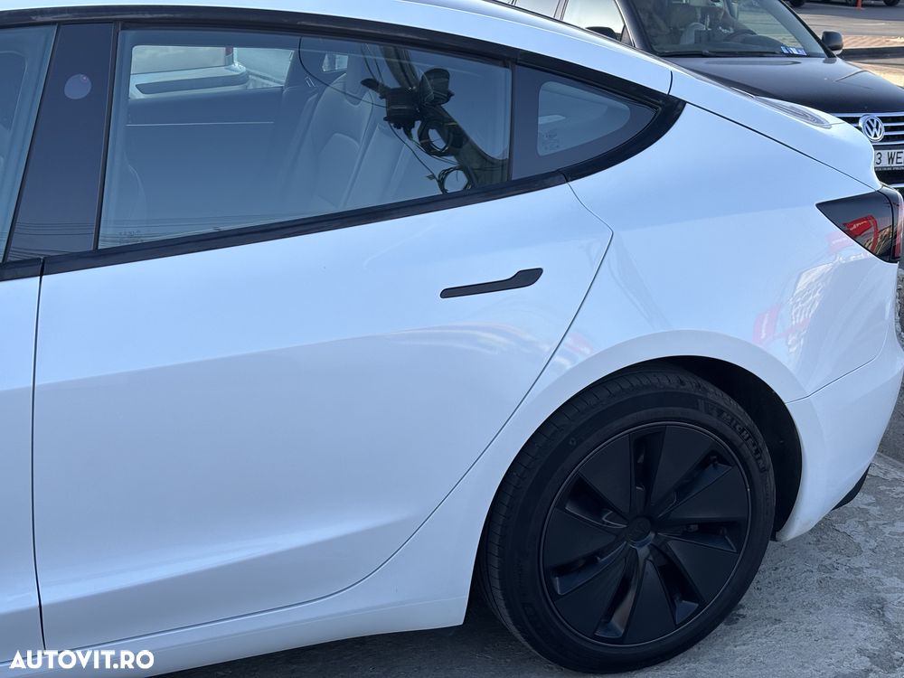 TESLA Model 3 2023 — imagine 6
