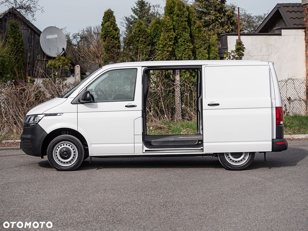 Volkswagen Transporter 6.1 - 12