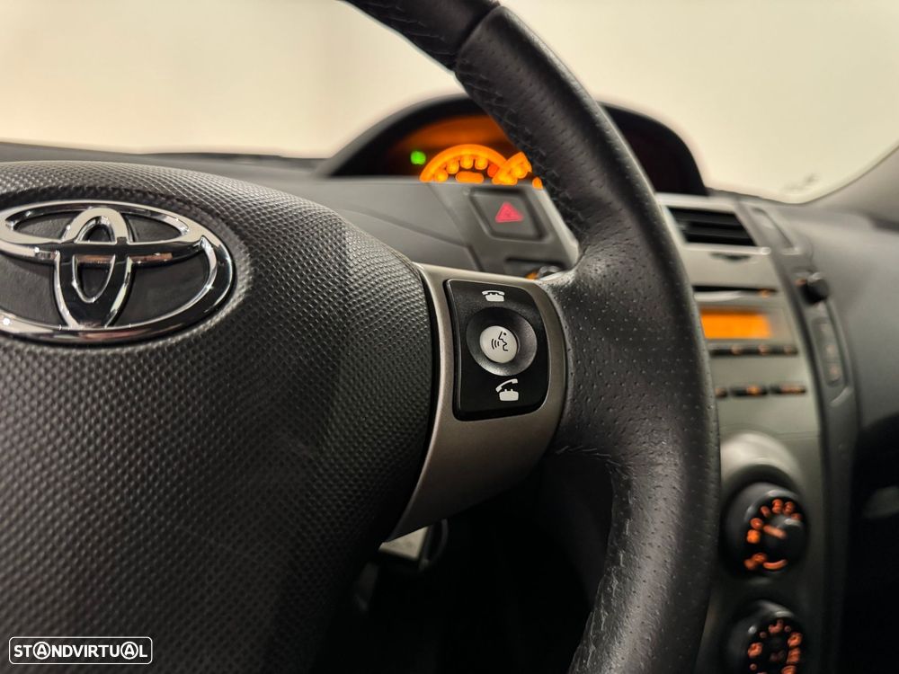 Toyota Yaris 1.4 D-4D SE Sport - 9