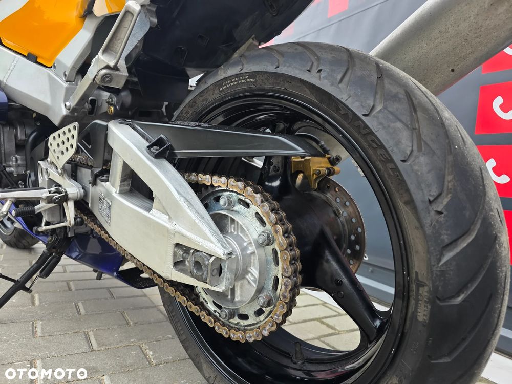 Honda CBR - 8