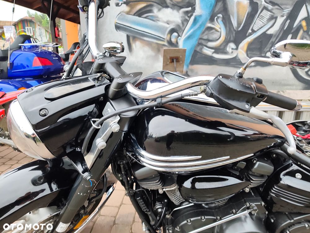 Yamaha Midnight Star - 4