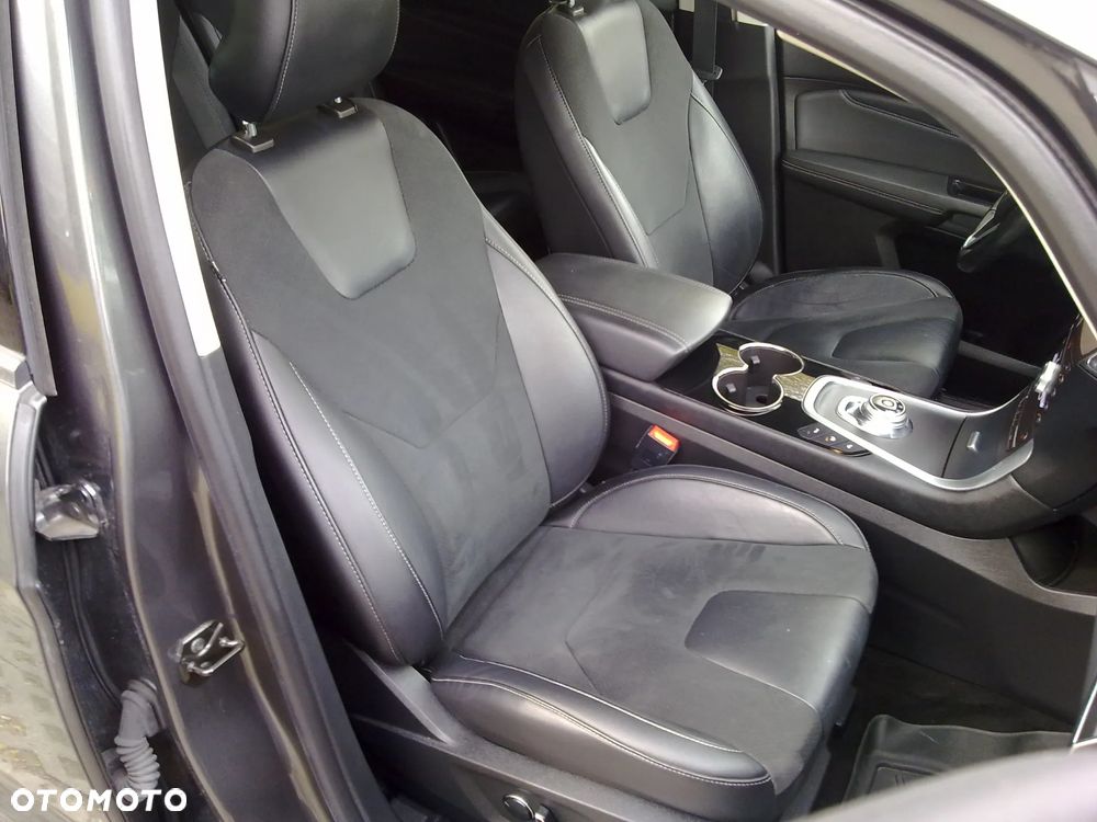 Ford S-Max 2.0 EcoBlue Titanium - 19