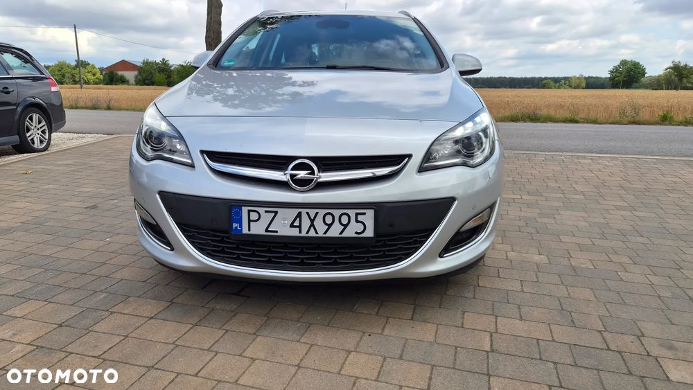 Opel Astra 1.4 T Cosmo - 2
