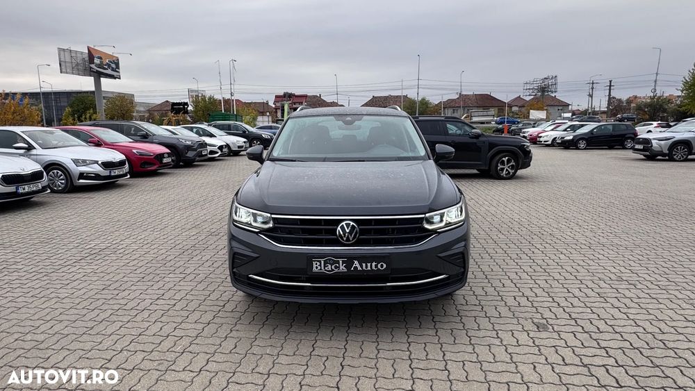 Volkswagen Tiguan 1.5 TSI ACT Comfortline - 3