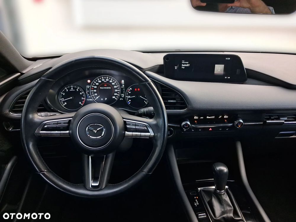 Mazda 3 2.0 mHEV Hikari - 12