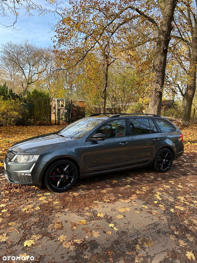 Skoda Octavia ver-2-0-tdi-4x4-rs-challenge-dsg - 8