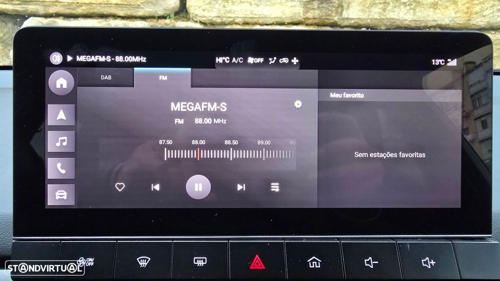 MG MG4 64 kWh Luxury - 36