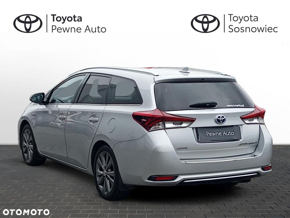 Toyota Auris - 4