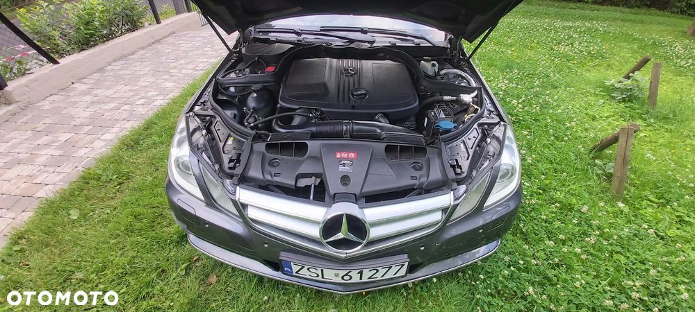 Mercedes-Benz Klasa E 220 CDI DPF Cabrio BlueEFFICIENCY Automatik Elegance - 2