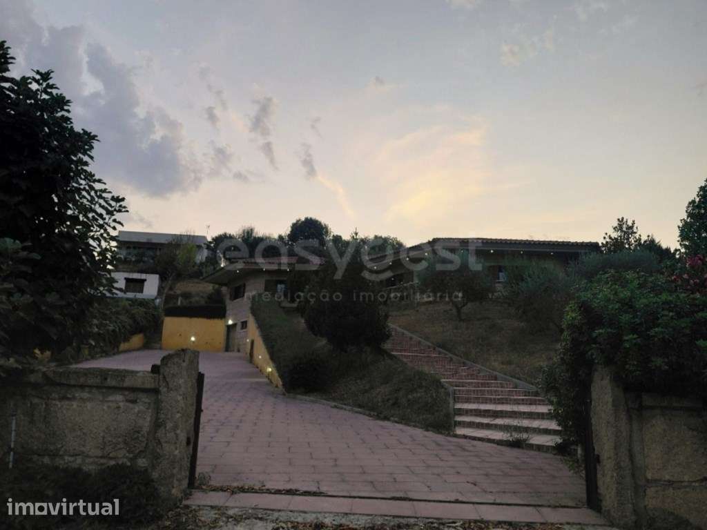 Moradia de sonho numa localização privilegiada na cidade de Bragança - Grande imagem: 3/55