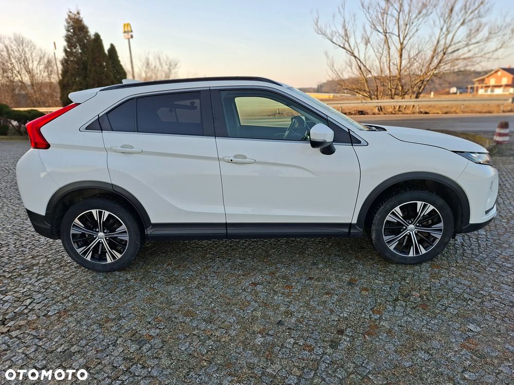 Mitsubishi Eclipse Cross 1.5 T Intense - 12