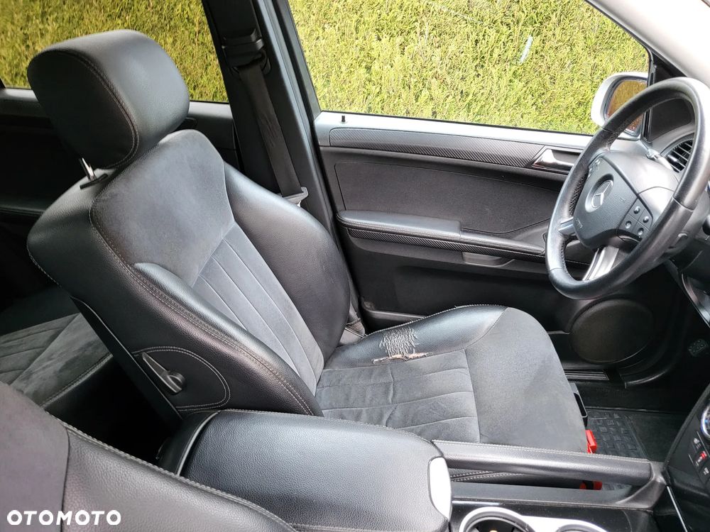 Mercedes-Benz ML - 10