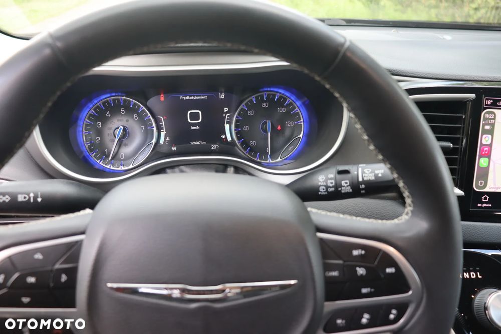 Chrysler Pacifica - 6