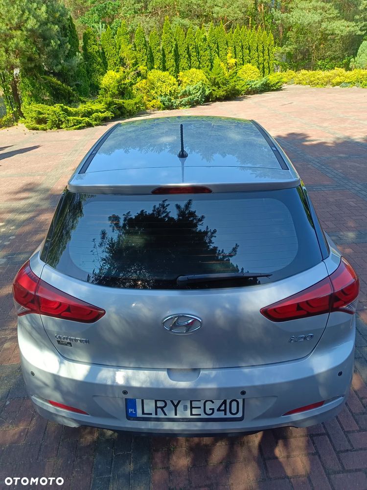 Hyundai i20 1.2 Fresh - 17