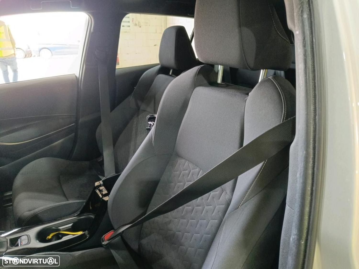 Toyota Corolla Touring Sports 1.8 Hybrid Comfort+P.Sport - 9