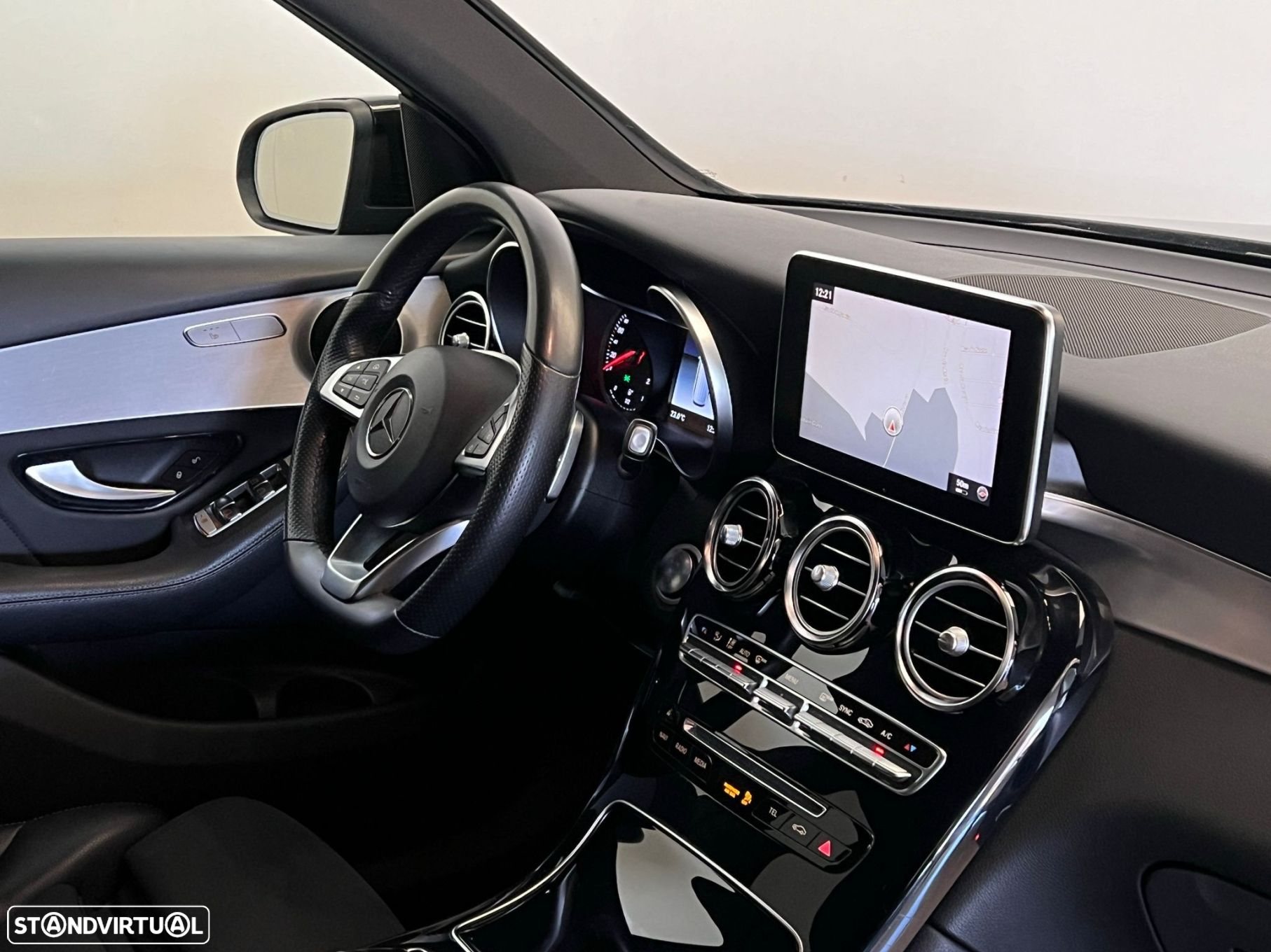 Mercedes-Benz GLC 250 d AMG Line 4-Matic - 28