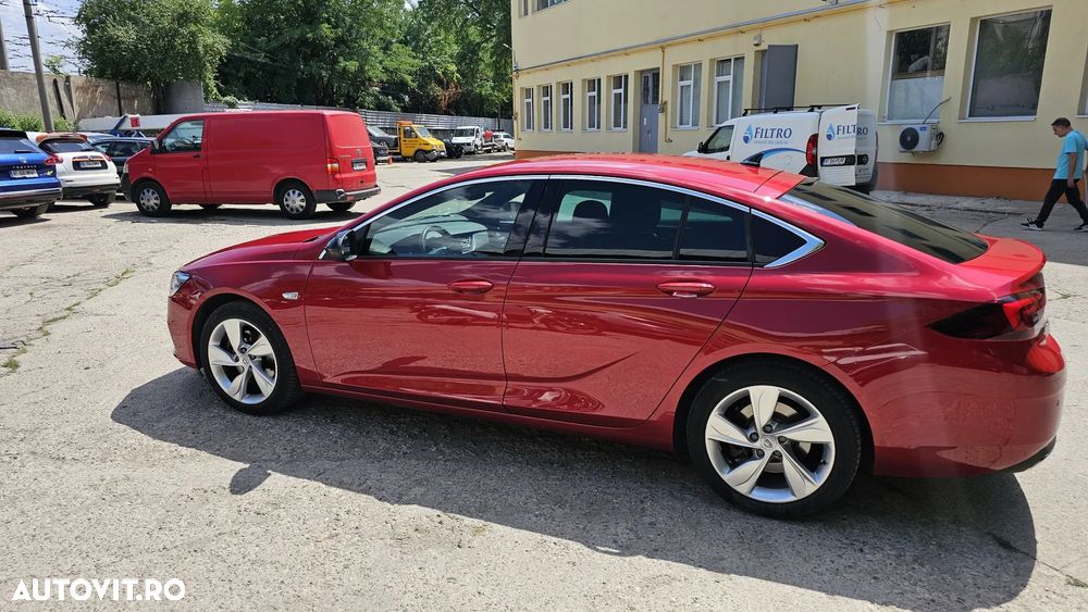 Opel Insignia Grand Sport 2.0 Turbo Start/Stop Elegance - 3