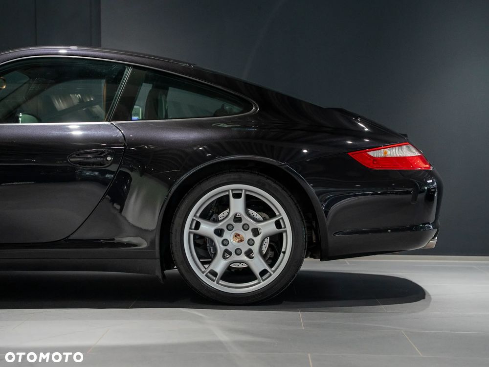 Porsche 911 Carrera 4 Tiptronic S - 9