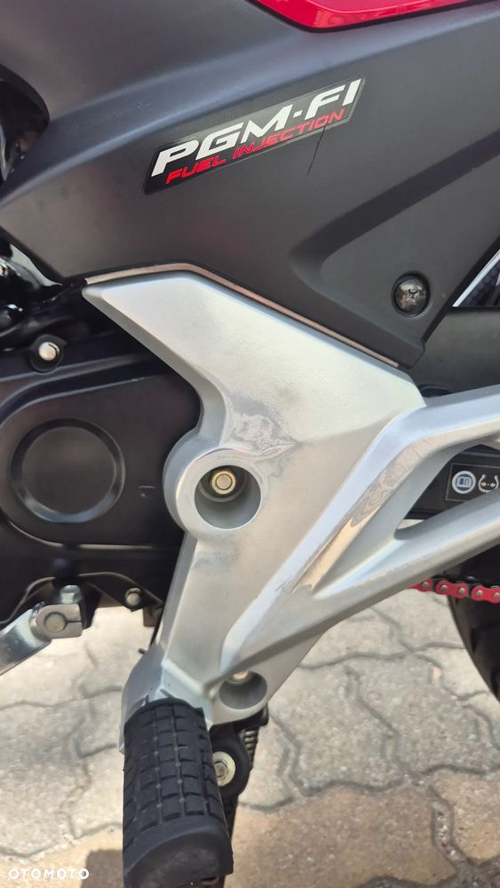Honda CB - 25
