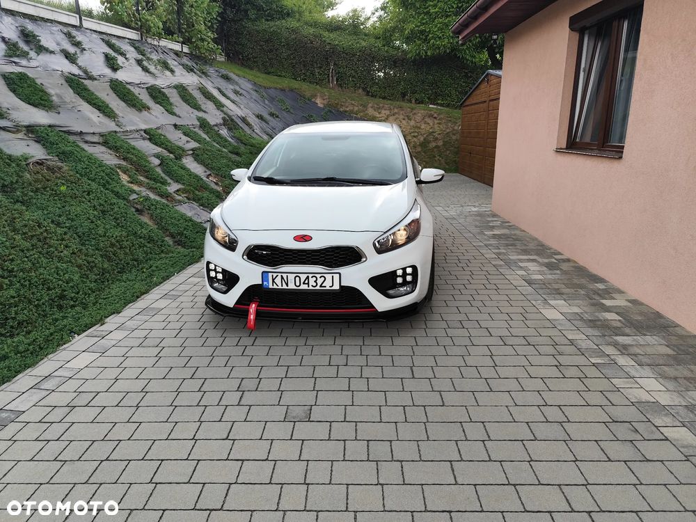 Kia Ceed 1.6 T-GDI GT L - 6