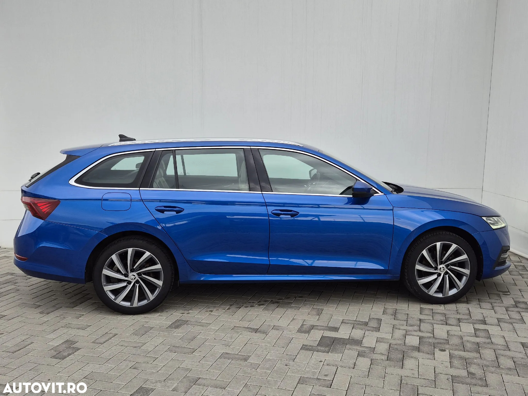 Skoda Octavia Combi 1.4 TSI iV DSG Style - 6