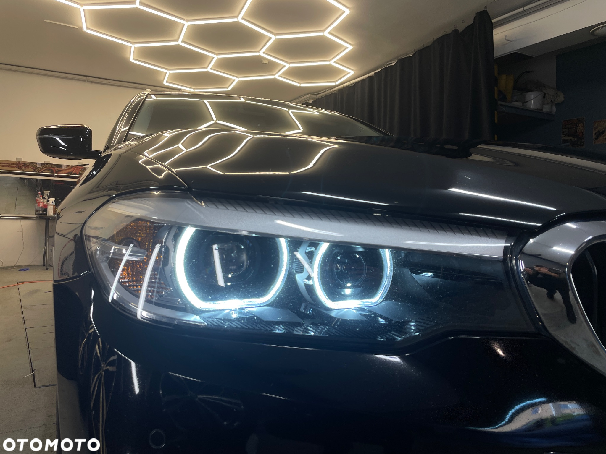 BMW Seria 5 520d Sport Line - 8