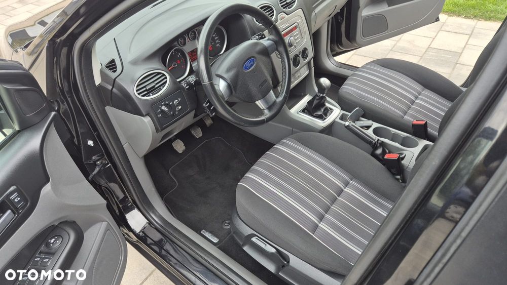 Ford Focus 1.6 16V Black Magic - 12