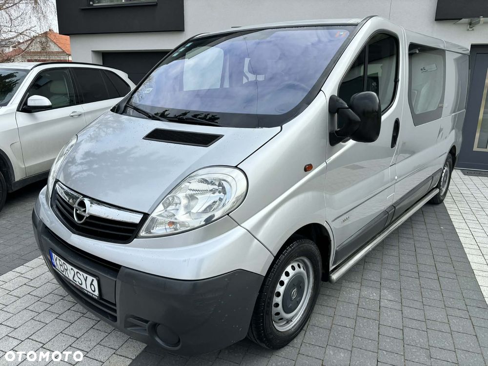 Opel Vivaro L2H1 2.9t - 11
